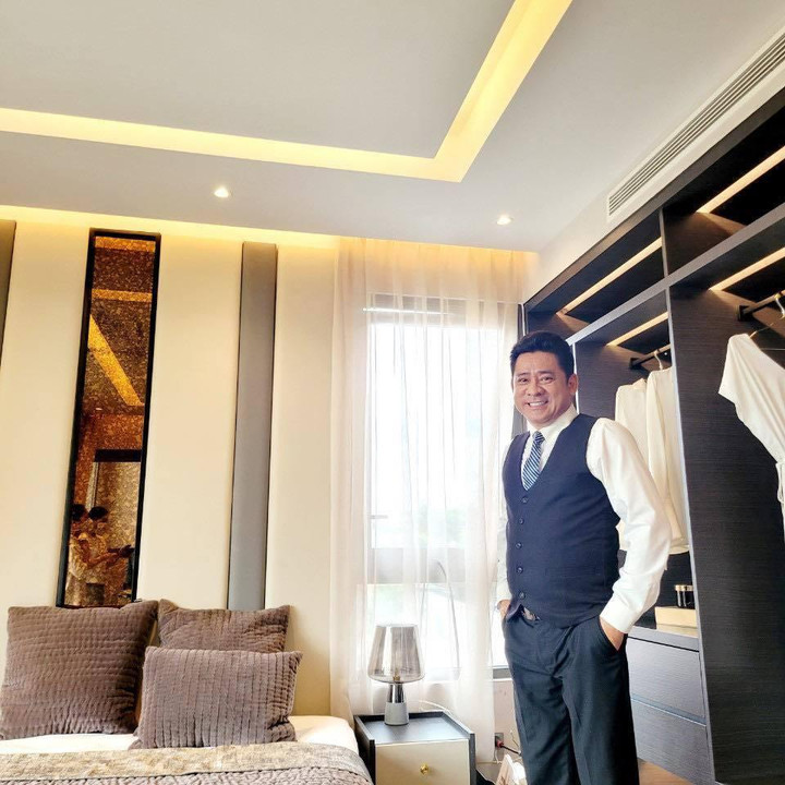 'Nam thần màn ảnh' Huỳnh Anh Tuấn sống thế nào ở tuổi 53? - 8