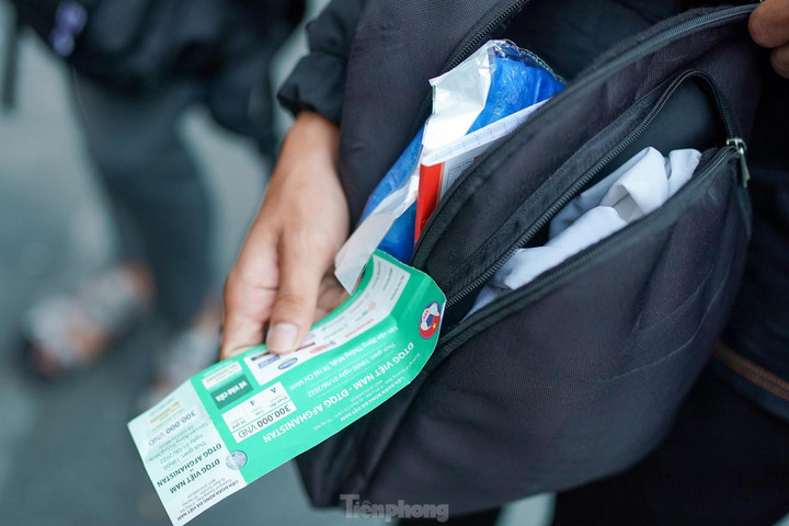 Nhiều CĐV 'méo mặt' vì mua vé giả trước giờ đội tuyển Việt Nam gặp Afghanistan - 10