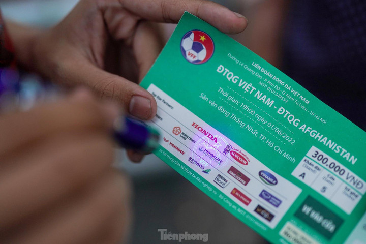 Nhiều CĐV 'méo mặt' vì mua vé giả trước giờ đội tuyển Việt Nam gặp Afghanistan - 6