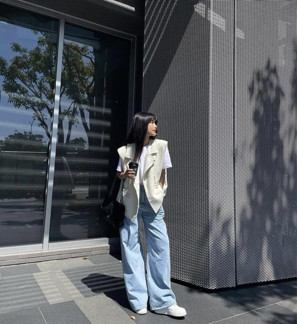 Cách phối đồ với áo phông đẹp, 'hack tuổi' hiệu quả