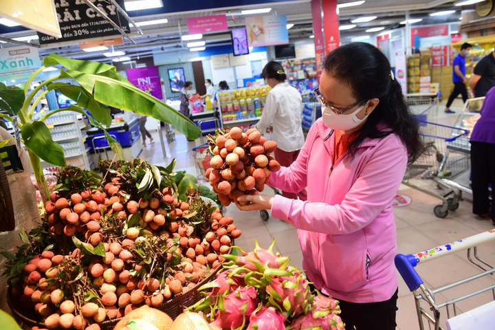 Co.opmart và Co.opXtra giảm giá mạnh trái cây và thực phẩm dịp Tết Đoan Ngọ - 1