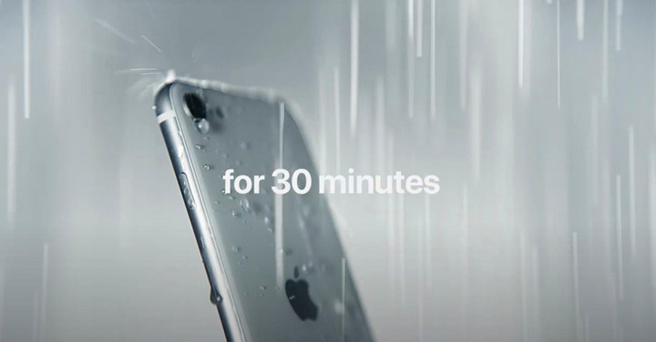 Smartphone tầm trung kháng nước để đi biển, đâu là lựa chọn dành cho bạn? - 7