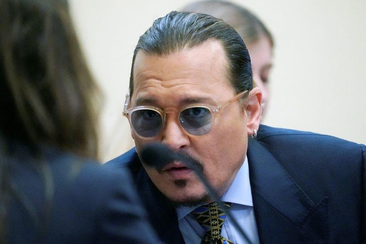 Tòa tuyên Johnny Depp thắng kiện Amber Heard - 2