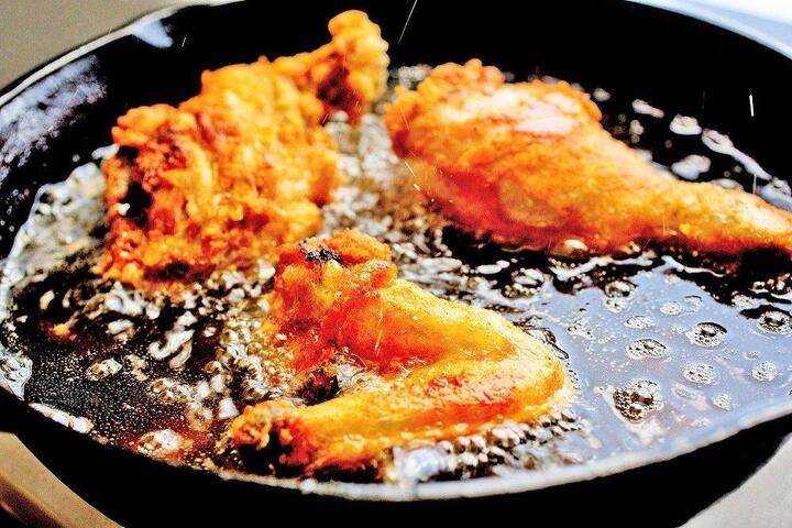 Những món ăn ‘đại kỵ’ với bệnh nhân ung thư - 1