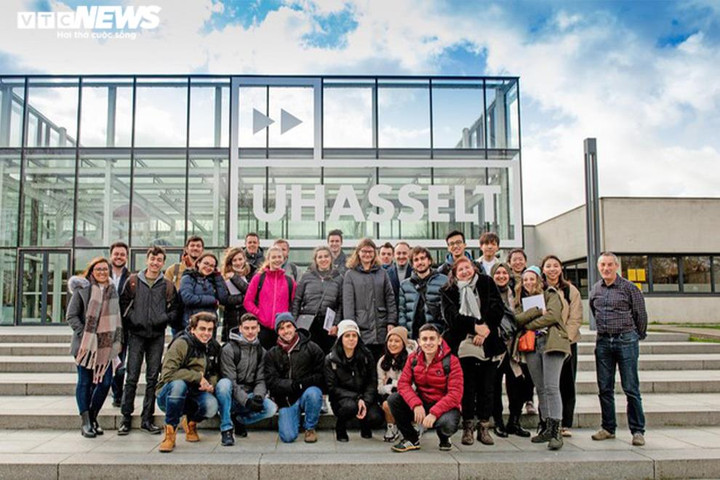 Cựu sinh viên Ngoại thương chinh phục 5 học bổng toàn phần tại châu Âu - 2