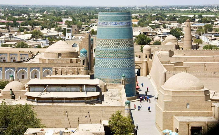 Dáng vẻ độc đáo của ngọn tháp duy nhất được ốp gạch men, đá quý ở Trung Á - 3