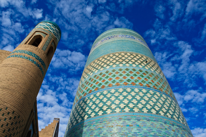 Dáng vẻ độc đáo của ngọn tháp duy nhất được ốp gạch men, đá quý ở Trung Á - 5