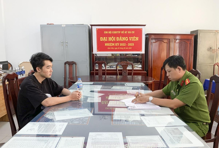 Nghi can lừa đảo hàng trăm sinh viên tại Cần Thơ đã ra đầu thú - 2