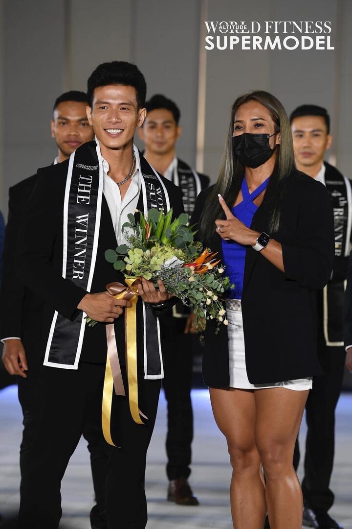 Đại diện Việt Nam trở thành quán quân Siêu mẫu thể hình thế giới - 1