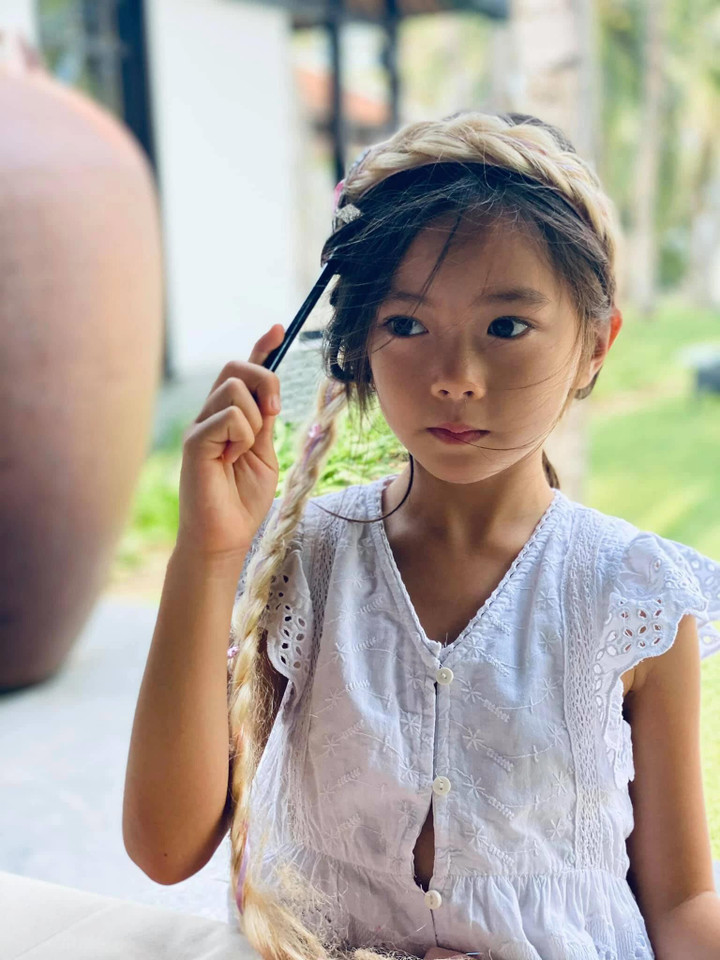 Cuộc sống hạnh phúc của Đoan Trang bên chồng Tây và con gái xinh như công chúa - 4