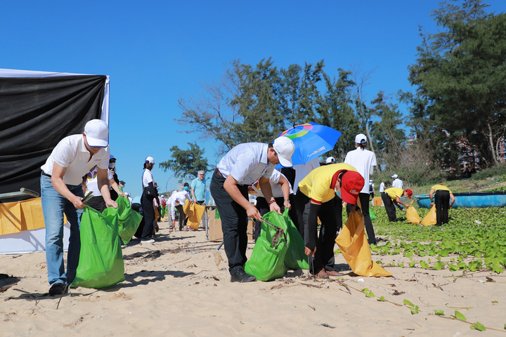 NovaGroup hưởng ứng kế hoạch trồng cây xanh trên địa bàn tỉnh Bình Thuận - 3
