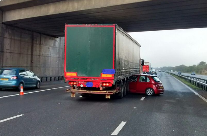 Ở nhiều nước, không có chuyện 'cứ xe to phải đền xe bé' khi xảy ra tai nạn - 2