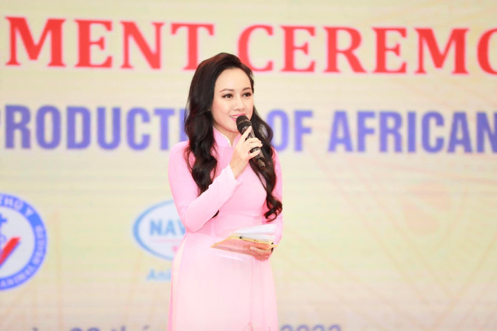 Sao Việt 8/6: Phương Thanh xuất hiện tươi như hoa, không có Chí Kiên bên cạnh - 4