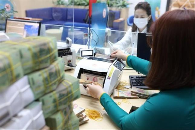 Cuộc đua lãi suất tăng 'nhiệt' - 1