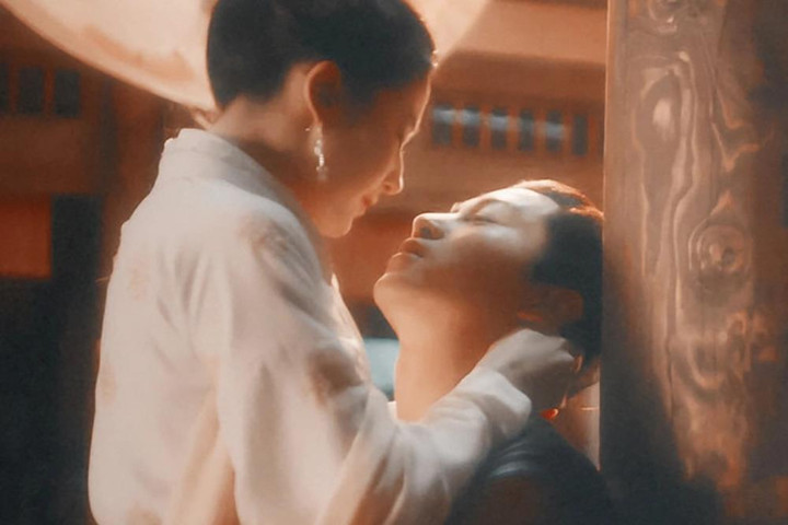 Xem cảnh hôn mùi mẫn của Lưu Diệc Phi, fan 'quay xe' vì biết nam chính đã có vợ - 6