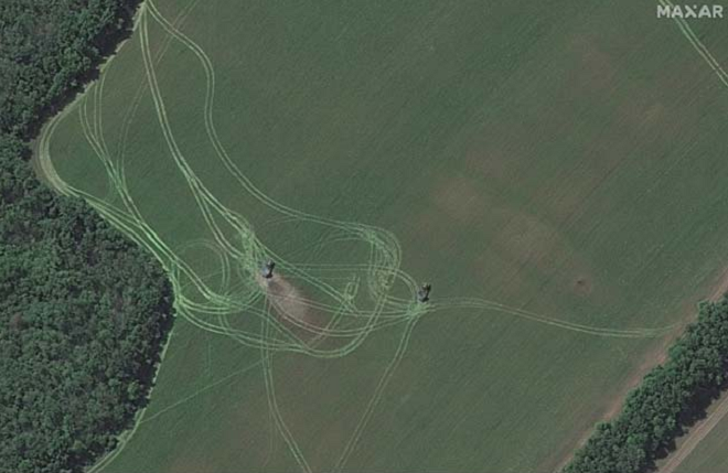 Ảnh vệ tinh cho thấy giao tranh khốc liệt ở Donbass - 5