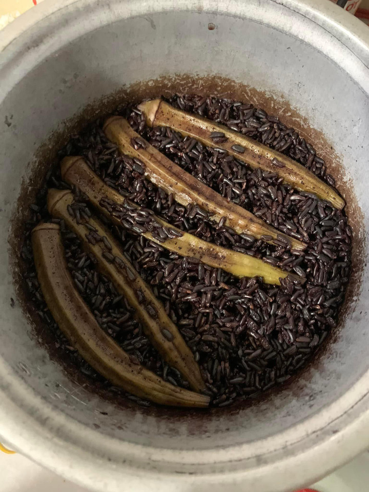 Những pha trổ tài bếp núc đầy 'bất ổn' khiến dân tình hoang mang tột độ - 8