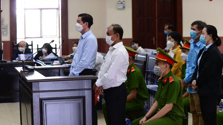 Cựu Phó Chủ tịch TP.HCM Trần Vĩnh Tuyến và đồng phạm tiếp tục hầu tòa phúc thẩm - 2