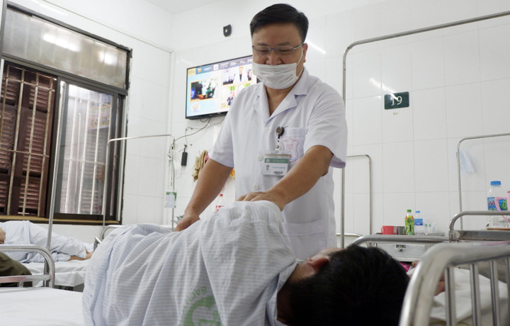 Cứ đến kỳ thi lại đau bụng, bác sĩ nêu nguyên nhân khiến gia đình bất ngờ - 1