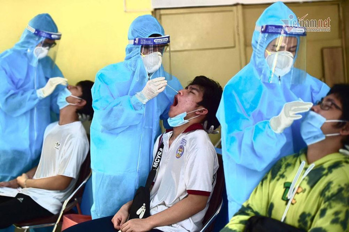 Kit test COVID-19: Cả nước mua 8.000 tỷ, riêng tiền về Việt Á hơn 2.100 tỷ - 1