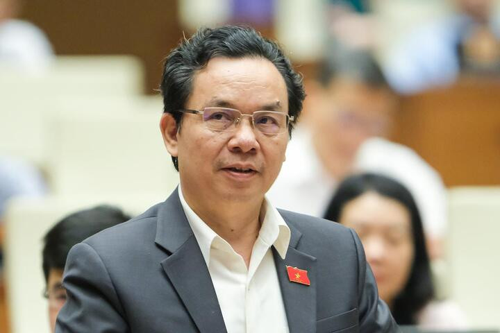 Đại biểu Quốc hội nói ngân hàng chia sẻ với doanh nghiệp chưa tương xứng - 4