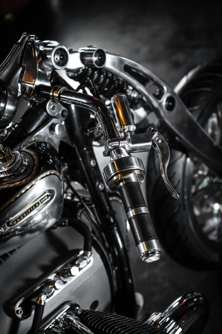 BMW R18 Magnifica Chopper - Xế độ 'có một không hai' - 10