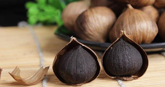 Tỏi đen được ví như ‘thần dược’ trị bệnh, nhưng ít ai biết tác dụng phụ của nó - 1
