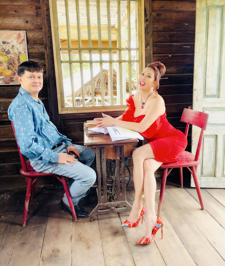 Sao Việt 11/6: MC Lại Văn Sâm đón sinh nhật tuổi 65 bên vợ và con cháu - 6