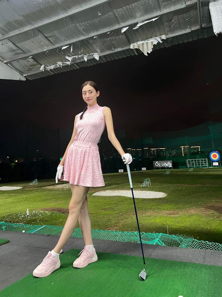 Sao Việt 11/6: MC Lại Văn Sâm đón sinh nhật tuổi 65 bên vợ và con cháu - 5