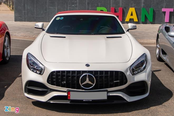 Mercedes-AMG GT Roadster tái xuất với diện mạo mới - 1