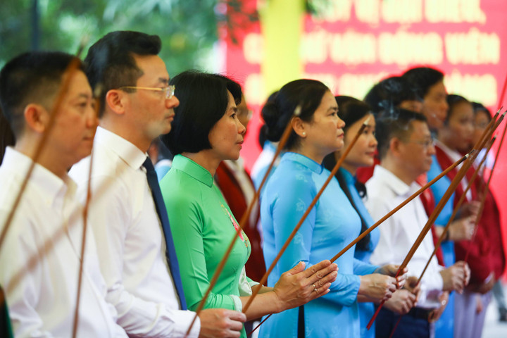 Huỳnh Như và các nữ VĐV Việt Nam mang tinh thần Hai Bà Trưng đến World Cup - 3