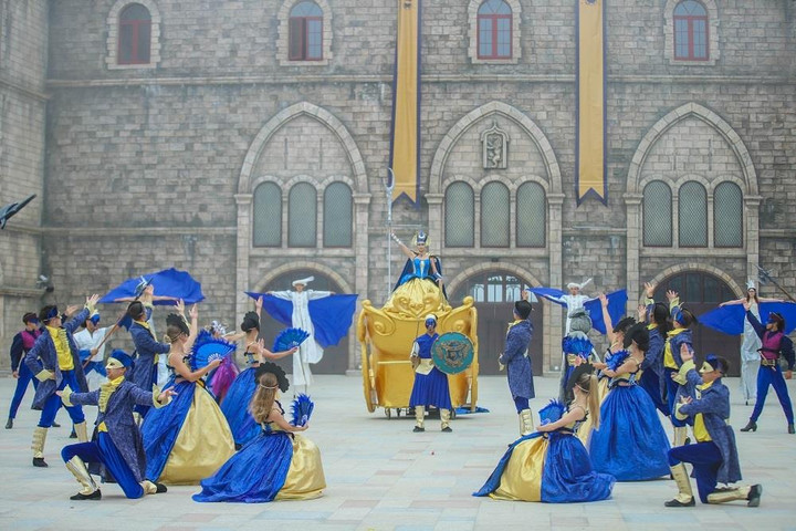 Trận chiến ở Vương quốc Mặt trăng: Khi võ thuật, vũ đạo và công nghệ thăng hoa - 2