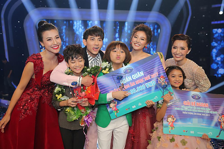 Quán quân Vietnam Idol Kids Thiên Khôi 'lột xác' về cả giọng hát lẫn ngoại hình - 1