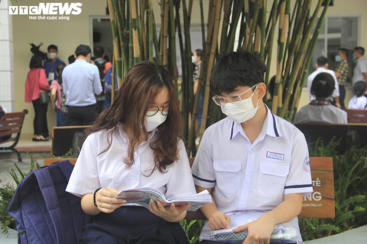 TP.HCM: Hơn 90.000 thí sinh bước vào kỳ thi tuyển sinh lớp 10 công lập - 6