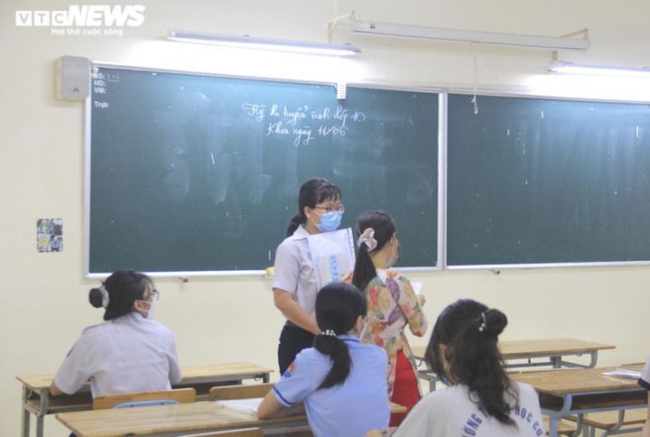 TP.HCM: Hơn 90.000 thí sinh bước vào kỳ thi tuyển sinh lớp 10 công lập - 12