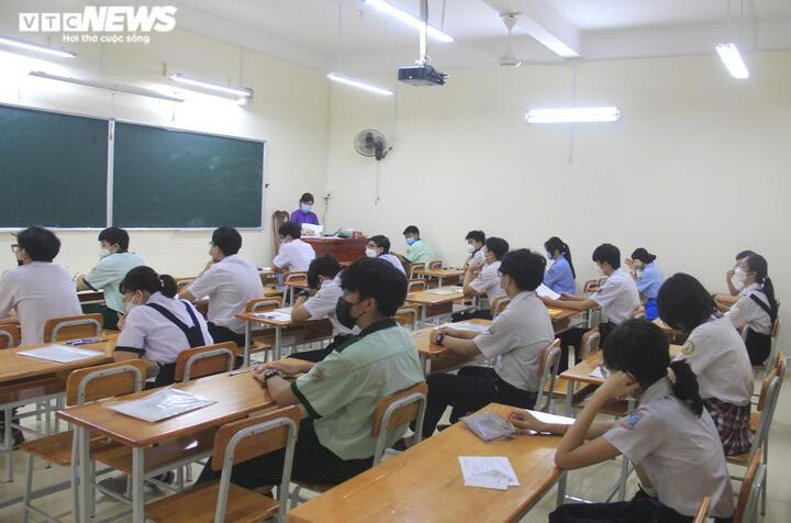 TP.HCM: Hơn 90.000 thí sinh bước vào kỳ thi tuyển sinh lớp 10 công lập - 13