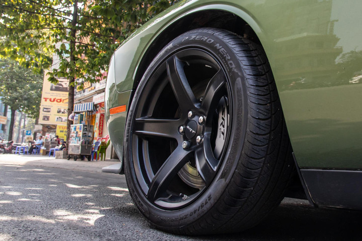 Cận cảnh hàng hiếm Dodge Challenger SRT Hellcat Redeye tại Việt Nam - 7