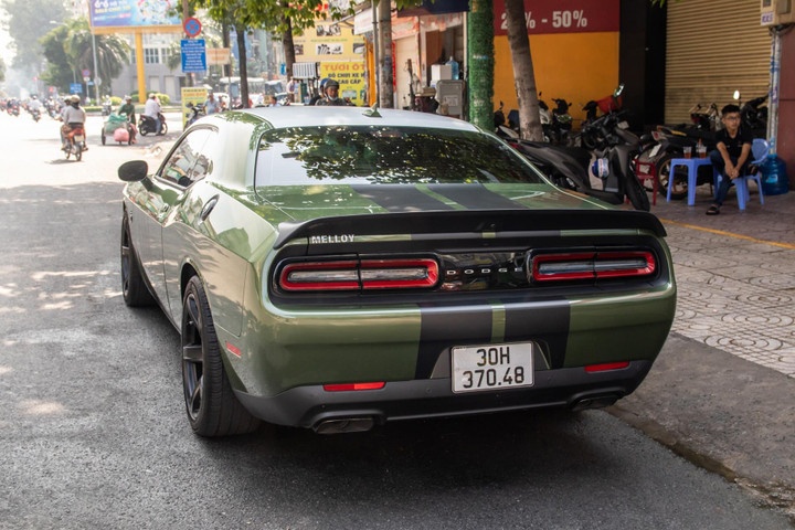 Cận cảnh hàng hiếm Dodge Challenger SRT Hellcat Redeye tại Việt Nam - 10