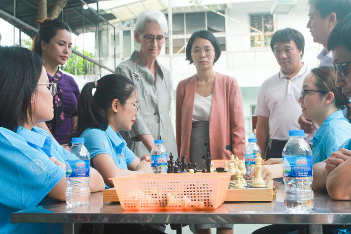 Thứ trưởng Ngoại giao Mỹ thăm và giao lưu với các VĐV khuyết tật Hà Nội - 3