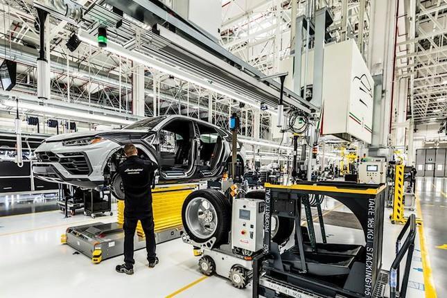 Lamborghini Urus lập kỉ lục về số xe được sản xuất - 3