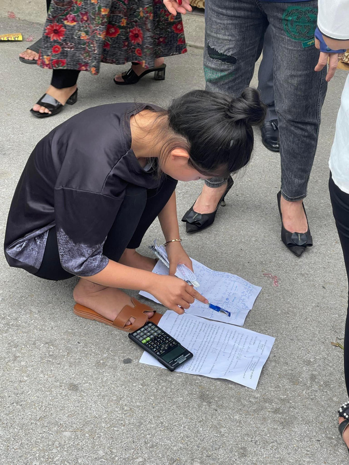 Khoảnh khắc vui nhộn của sĩ tử lẫn phụ huynh giúp mùa thi bớt đi căng thẳng - 6