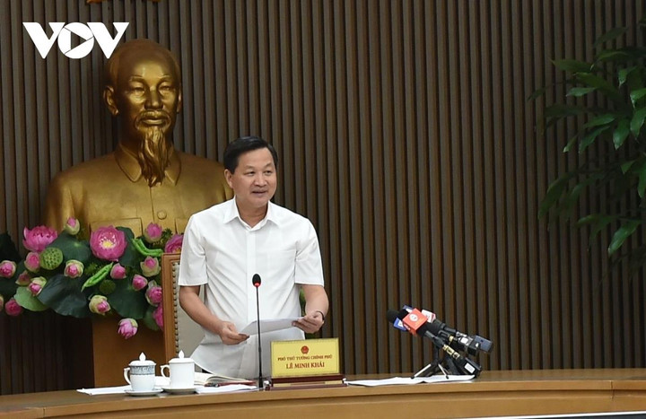 Kiểm soát chặt các mặt hàng Nhà nước định giá, đảm bảo nguồn cung xăng dầu - 1