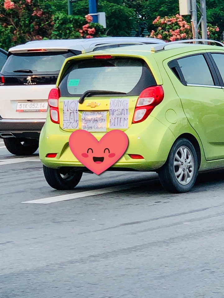 Giật mình trước các thông báo từ hài hước đến bá đạo được chụp ở ngoài phố - 9