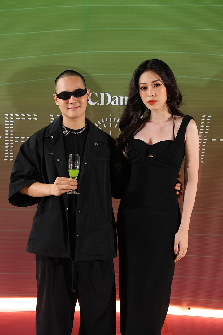 Hà Hồ, Tóc Tiên đọ dáng với trang phục độc đáo - 10