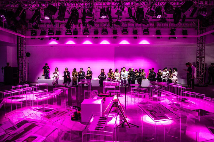 Hà Hồ, Tóc Tiên đọ dáng với trang phục độc đáo - 11