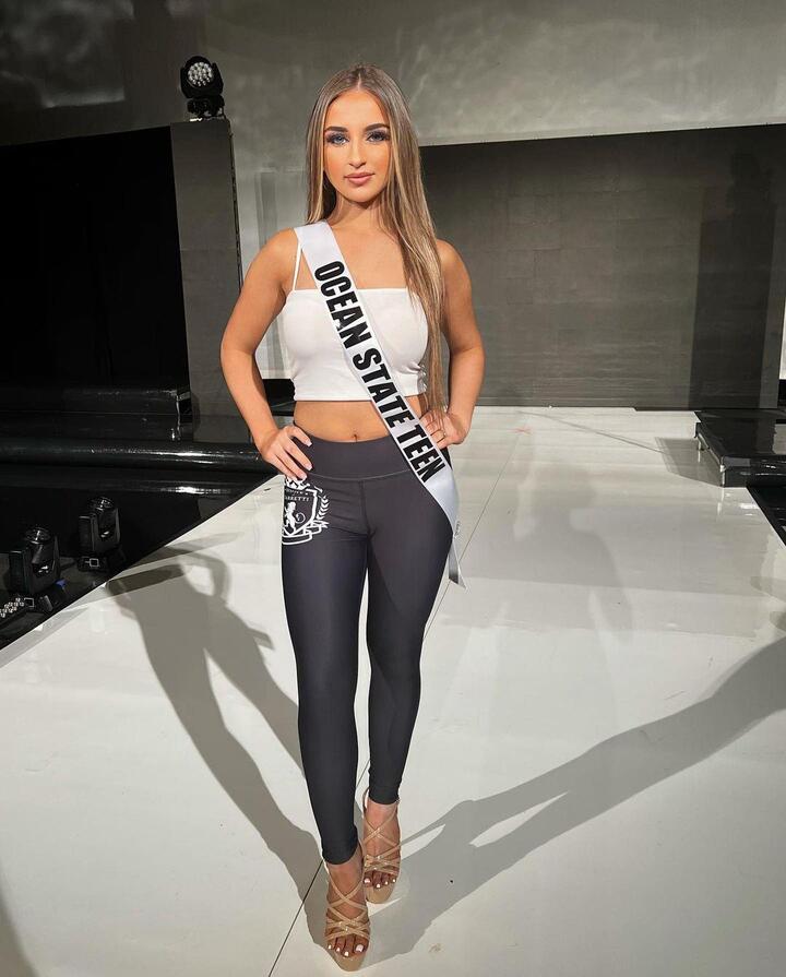 Hoa hậu nhí Mỹ thành triệu phú khi 6 tuổi sống thế nào ở tuổi 15? - 9