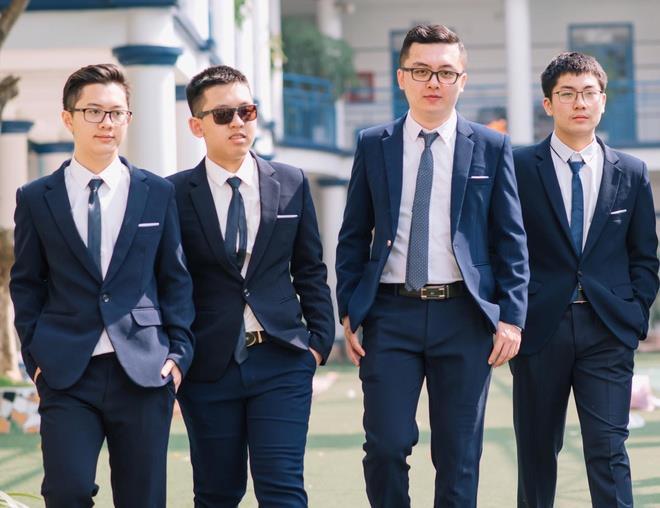 Một lớp có 22 học sinh đỗ chuyên Lý trường Khoa học Tự nhiên - 1