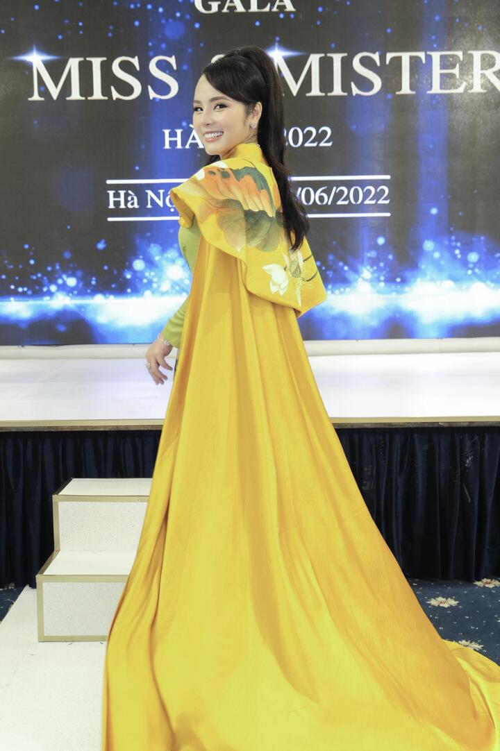 Nhan sắc chủ nhân vương miện Hoa khôi Hà Nội 2022 - 4