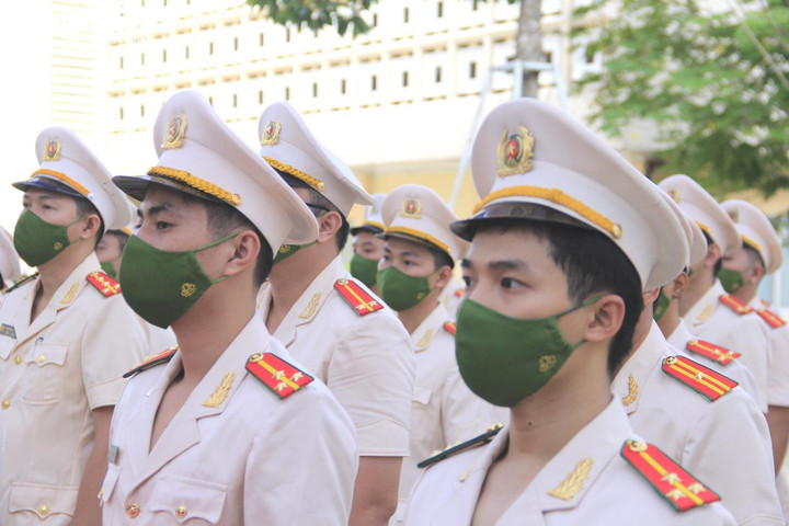 TP.HCM: 100 chiến sĩ công an đào tạo chính quy về 58 xã nhận nhiệm vụ - 5