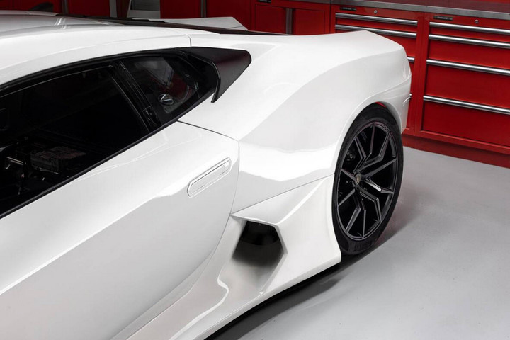 Zyrus LP1200 Strada - phiên bản xe đua đường phố của Huracan - 5